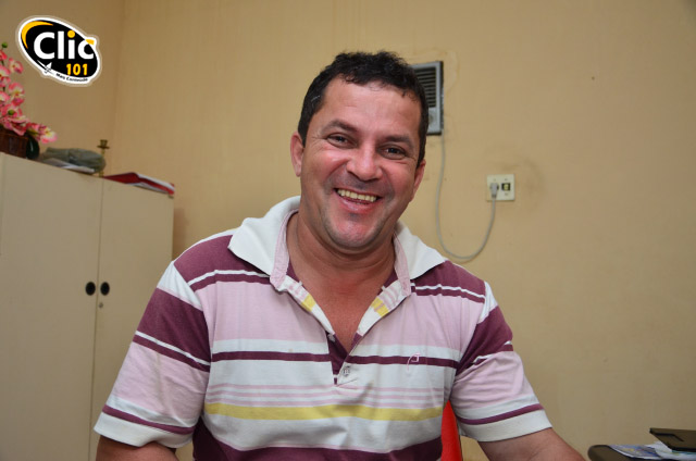 Mauro Luiz Souza, Diretor do Colégio Estadual Antônio Carlos Magalhães em Itabela.