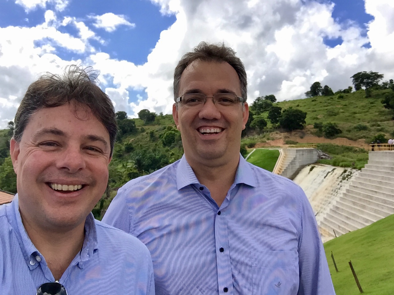 (Marcus Magalhães / Octaciano Neto) Da camisa, passando pelo sorriso e chegando ao objetivo que é trabalhar por um #ES melhor !