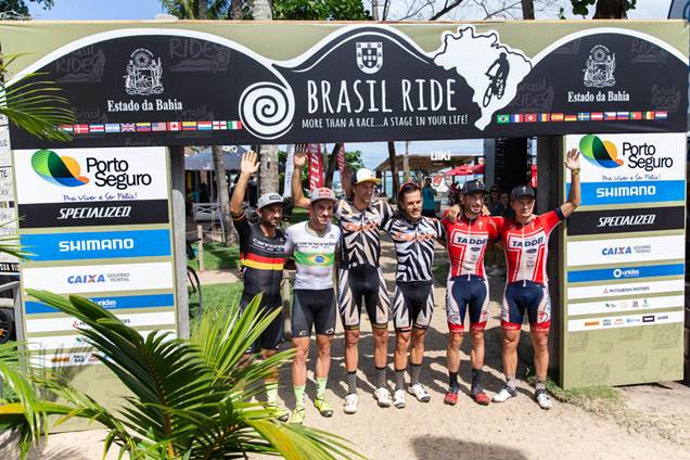 Pódio da elite masculina (Marcelo Rypl / Brasil Ride) 