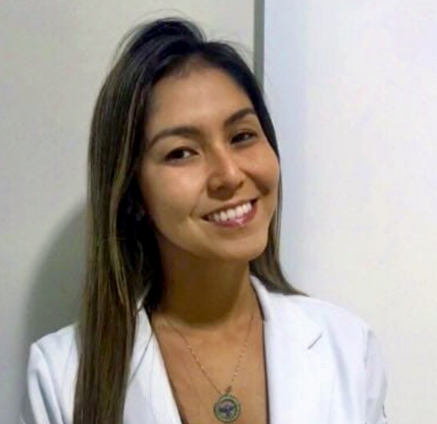Médica Oftalmologista Laura Yamagata