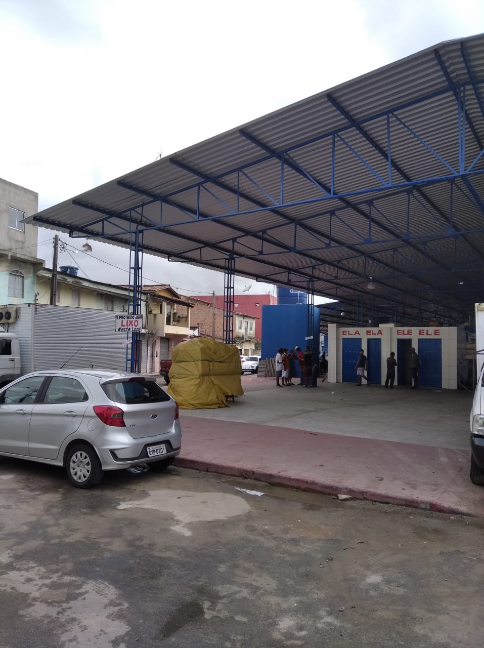 Área interna do Mercado de Carnes, local onde havia o pé de pequi que deu nome ao bairro