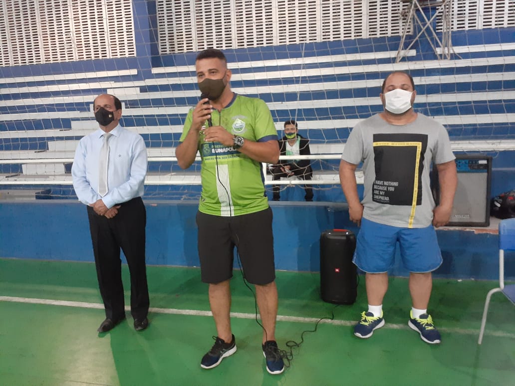 Secretário Leandro Lima desejou boa sorte aos competidores do 1° Torneio de Futmesa