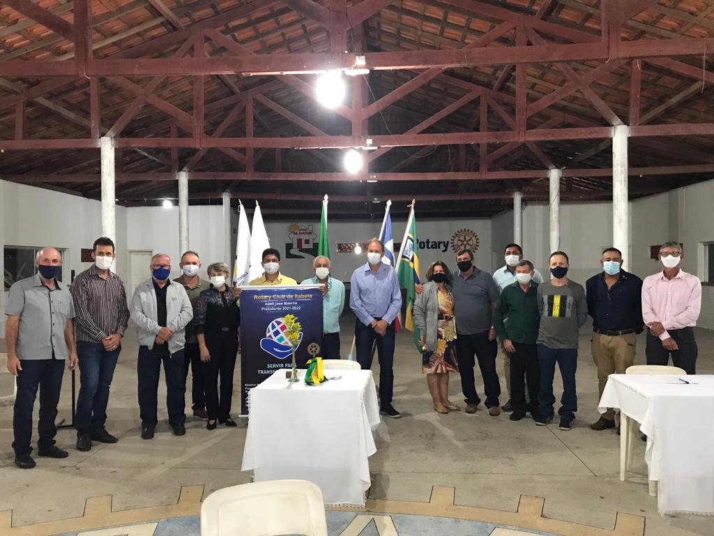 Rotarianos do Rotary Club de Itabela