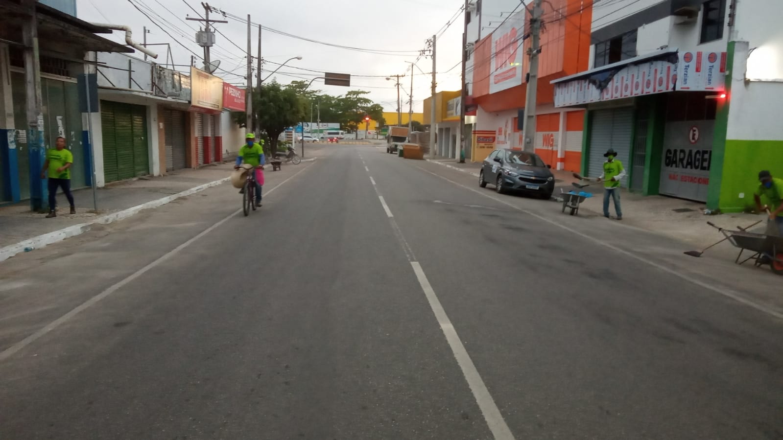 Avenida Porto Seguro foi contemplada com nova frente de serviço de limpeza urbana