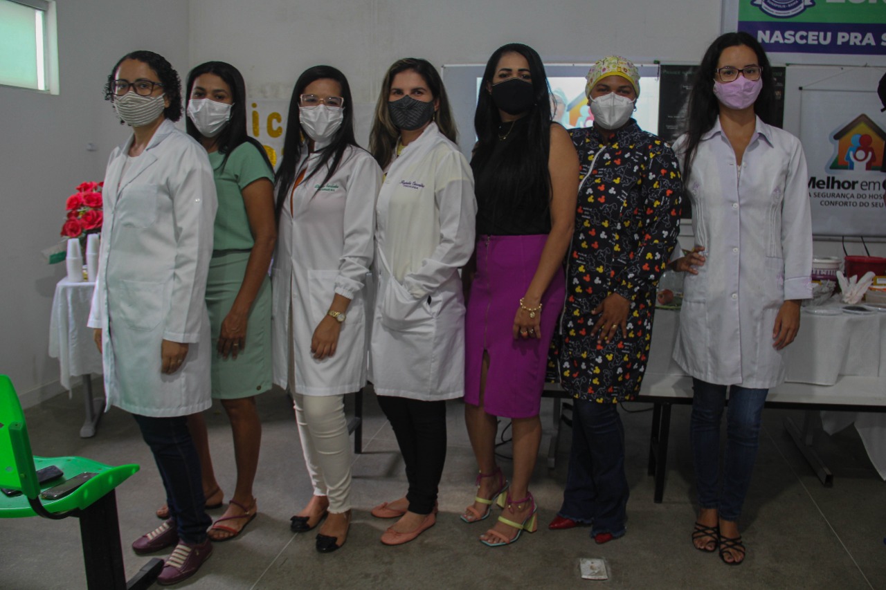 Equipe do programa Melhor em Casa, que leva serviços de saúde aos pacientes em suas residências