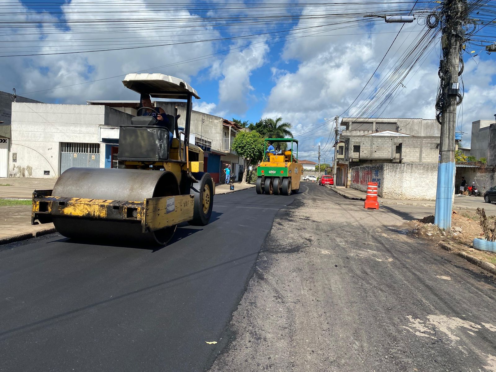 Rua Topázio (Pequi)