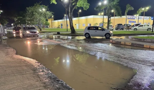 Prefeito Jânio Natal exige recuperação imediata de ruas danificadas