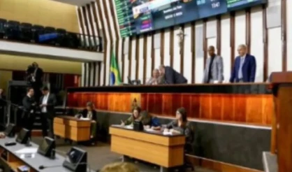 Deputados baianos viajam para Paris com despesas pagas pela ALBA