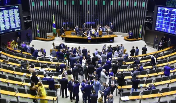 Projeto de aumento do número de deputados aprovado pela Câmara é vetado pelo Presidente da República