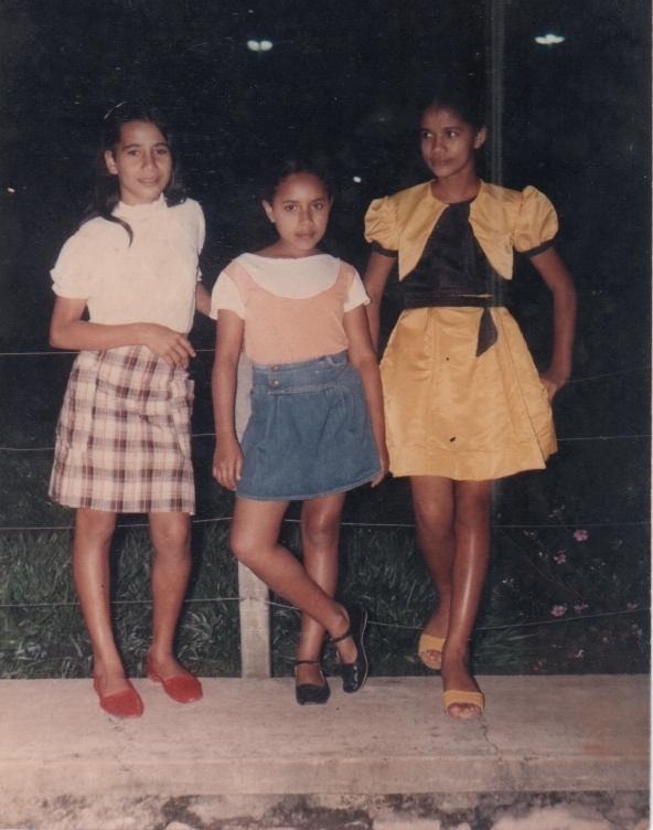 Da esquerda para a direita: FANE (Irmã de Meire da loja Darley Modas), WESÂNGELA (Vice-Diretora do Municipal) e SARA.